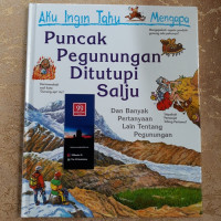Puncak Pegunungan Ditutupi Salju
